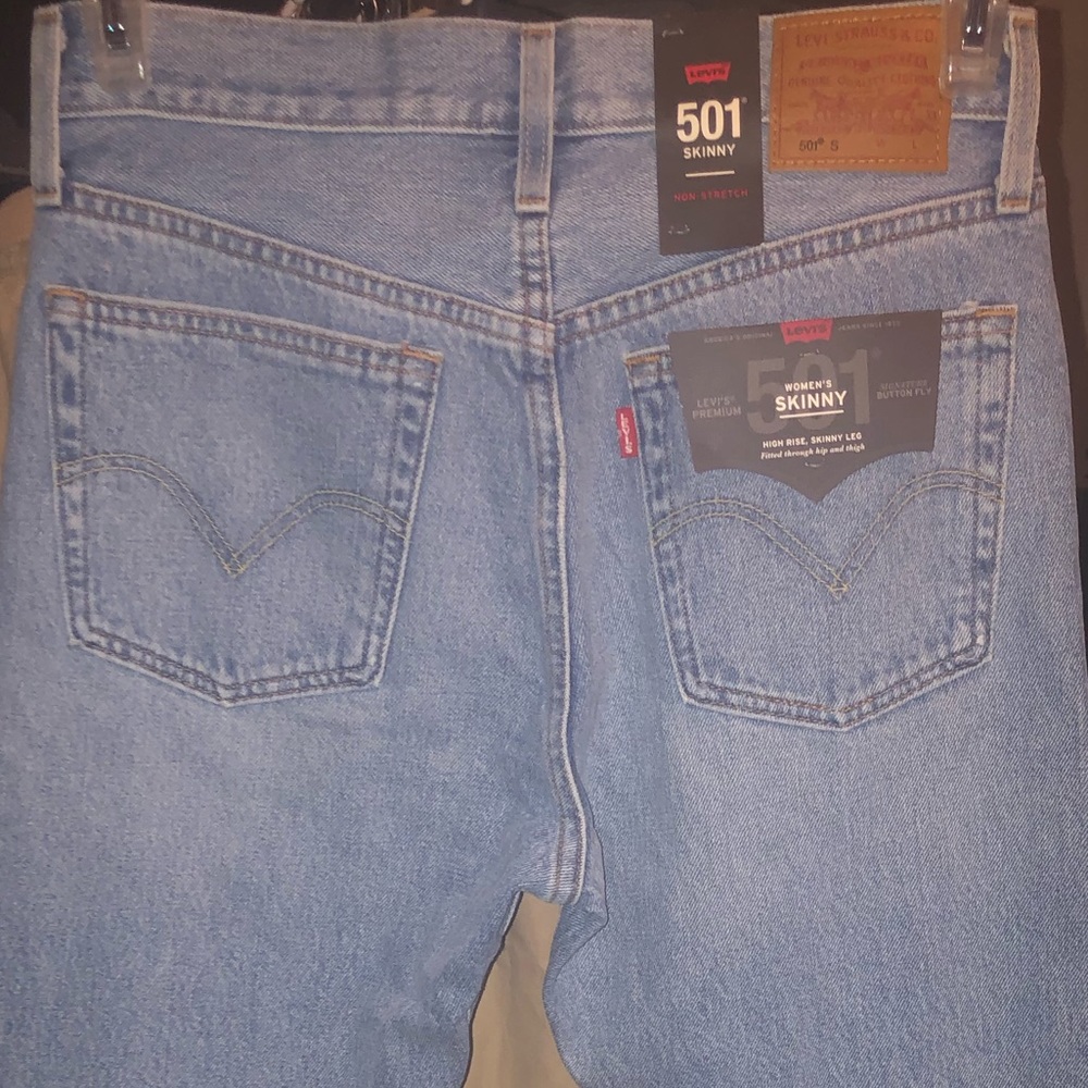 NWT Levi’s 501 Skinny Jean